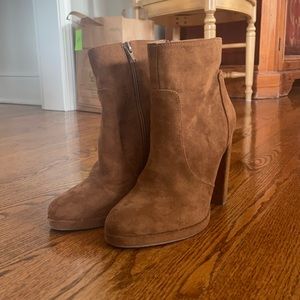Light brown suede booties